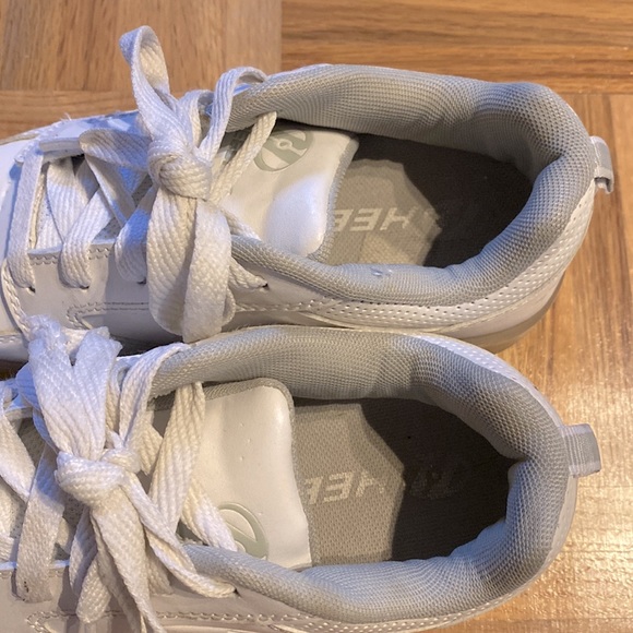 Heelys running shoes - Picture 3 of 4